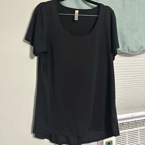 LuLaRoe Classic Black Short Sleeve Top